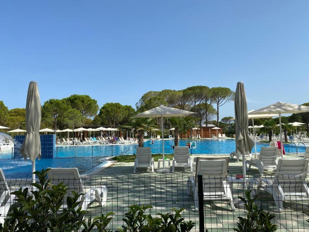 Grandstay Villa Perla Resort Дуррес Экстерьер фото